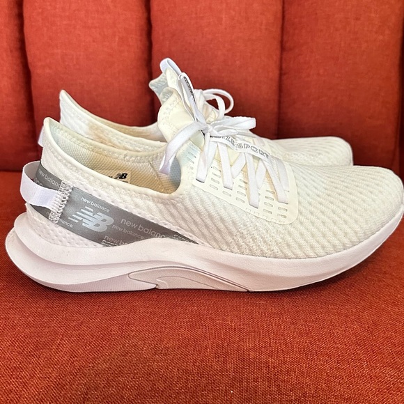 Women’s New Balance Nergize Sport V2 Shoe - Size 9 - Picture 2 of 6